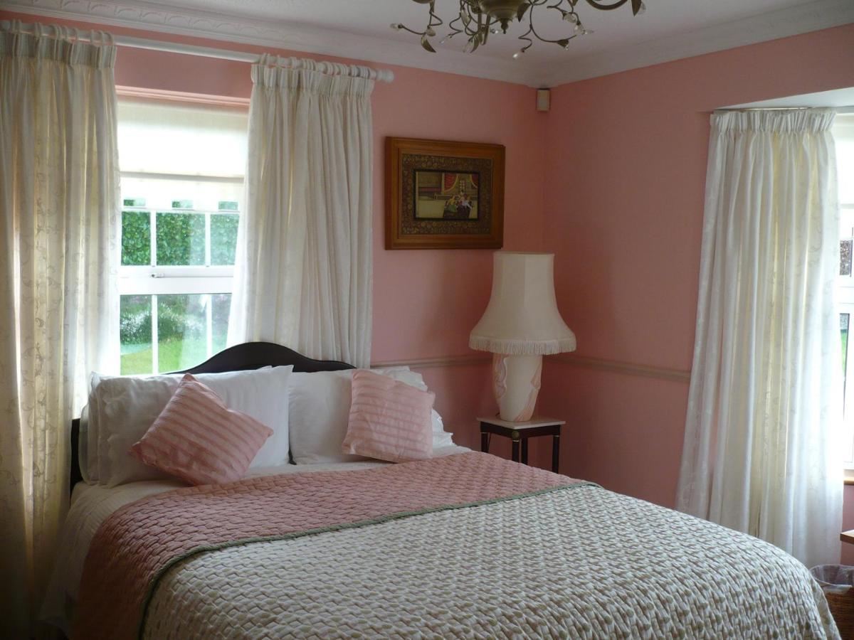 Bed and Breakfast Tyreda Эннис Экстерьер фото